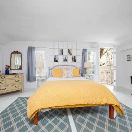 The Egremont Village Inn South Egremont Экстерьер фото