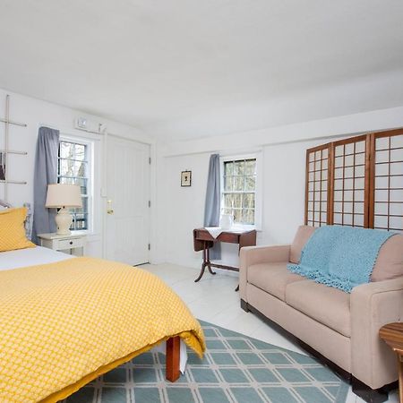 The Egremont Village Inn South Egremont Экстерьер фото