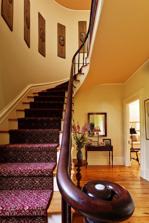 The Egremont Village Inn South Egremont Экстерьер фото