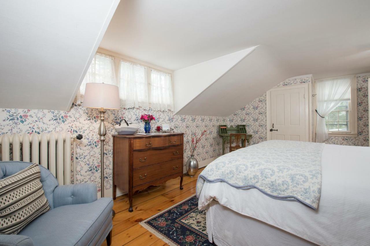 The Egremont Village Inn South Egremont Экстерьер фото